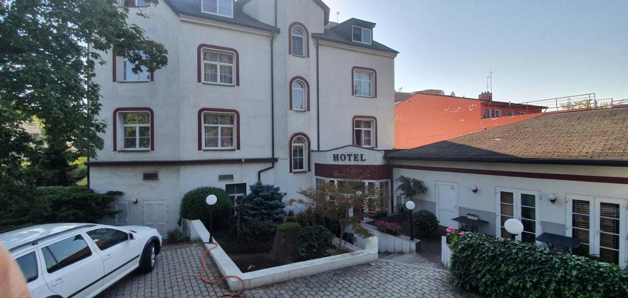 Hotel Jerabek Prague Exterior photo